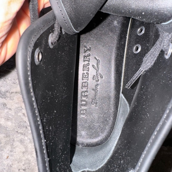 Burberry - Picture 4 of 5